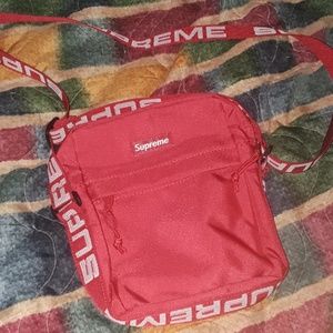 Supreme Shoulder Bag SS18